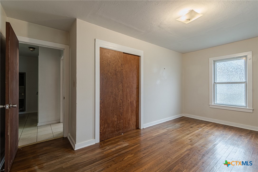 1052 Dunlap Drive