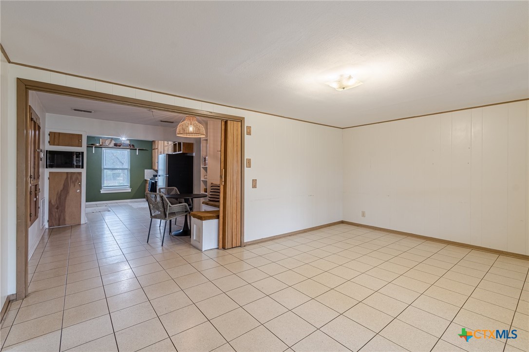 1052 Dunlap Drive