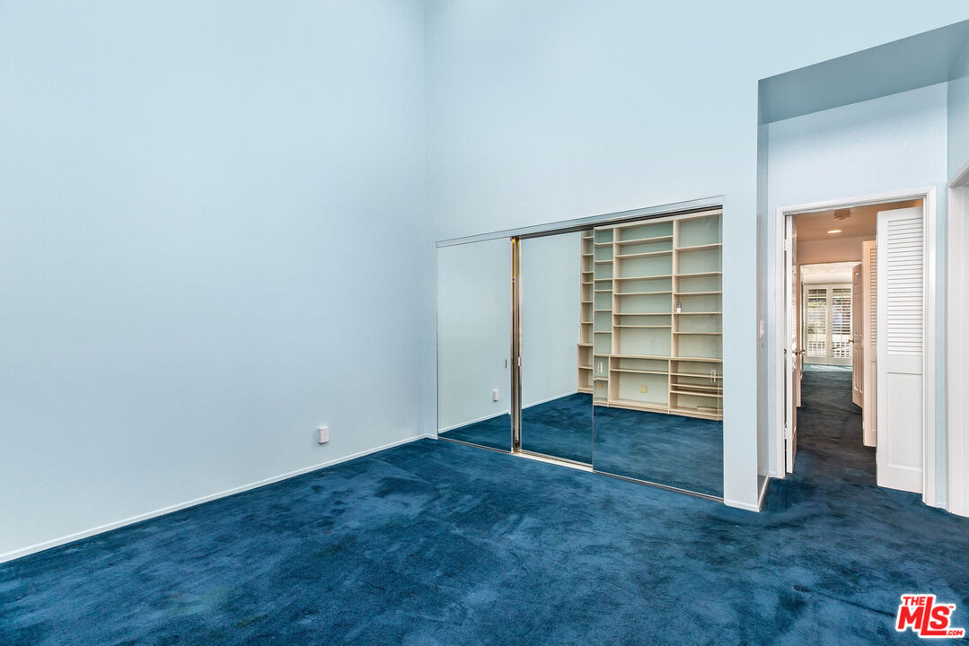 4342 Redwood Ave Unit: C307
