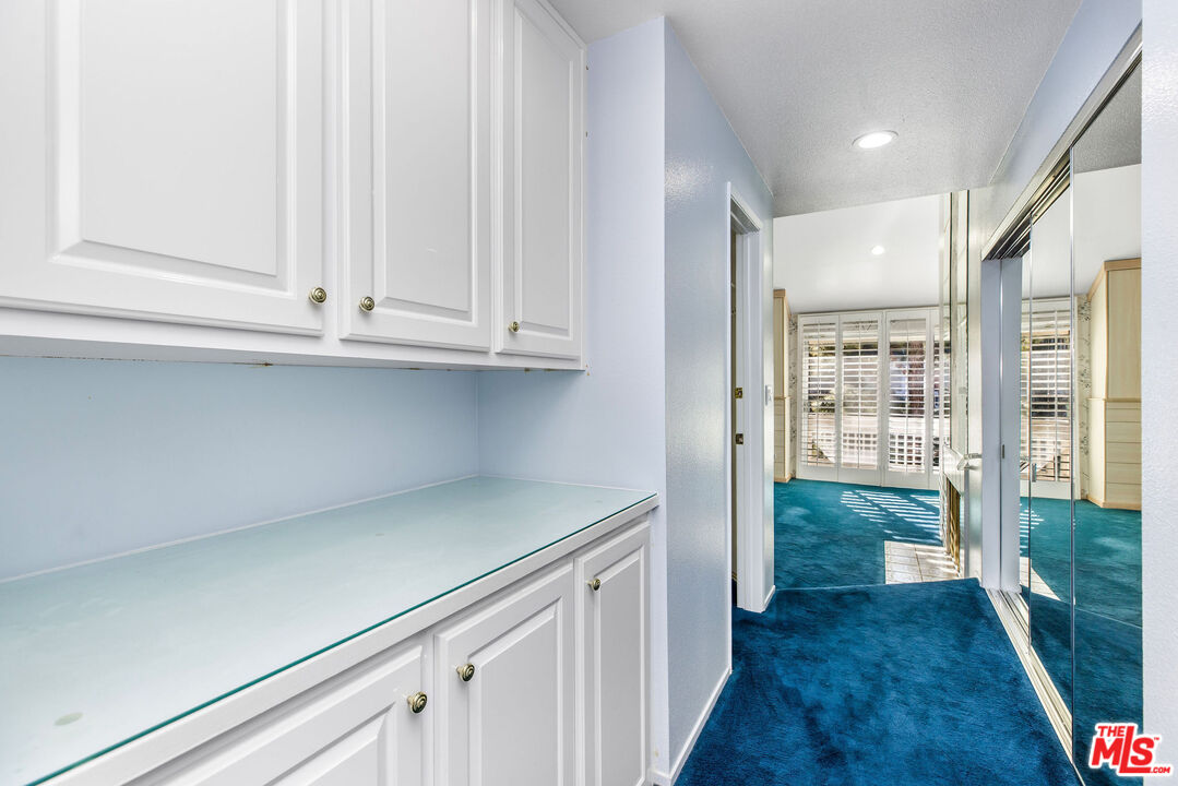 4342 Redwood Ave Unit: C307