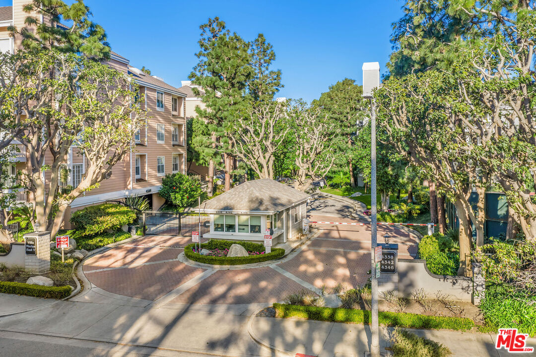 4342 Redwood Ave Unit: C307