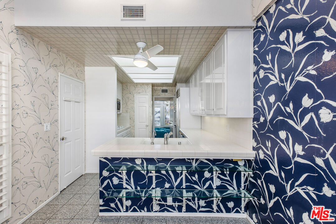 4342 Redwood Ave Unit: C307