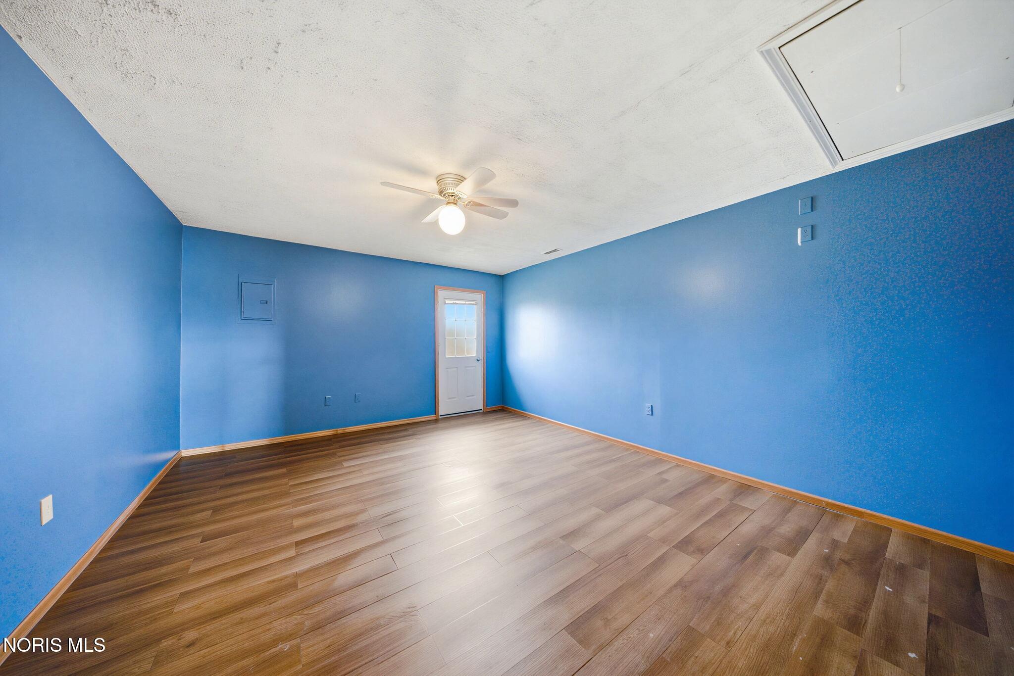 891 N Woodland Avenue