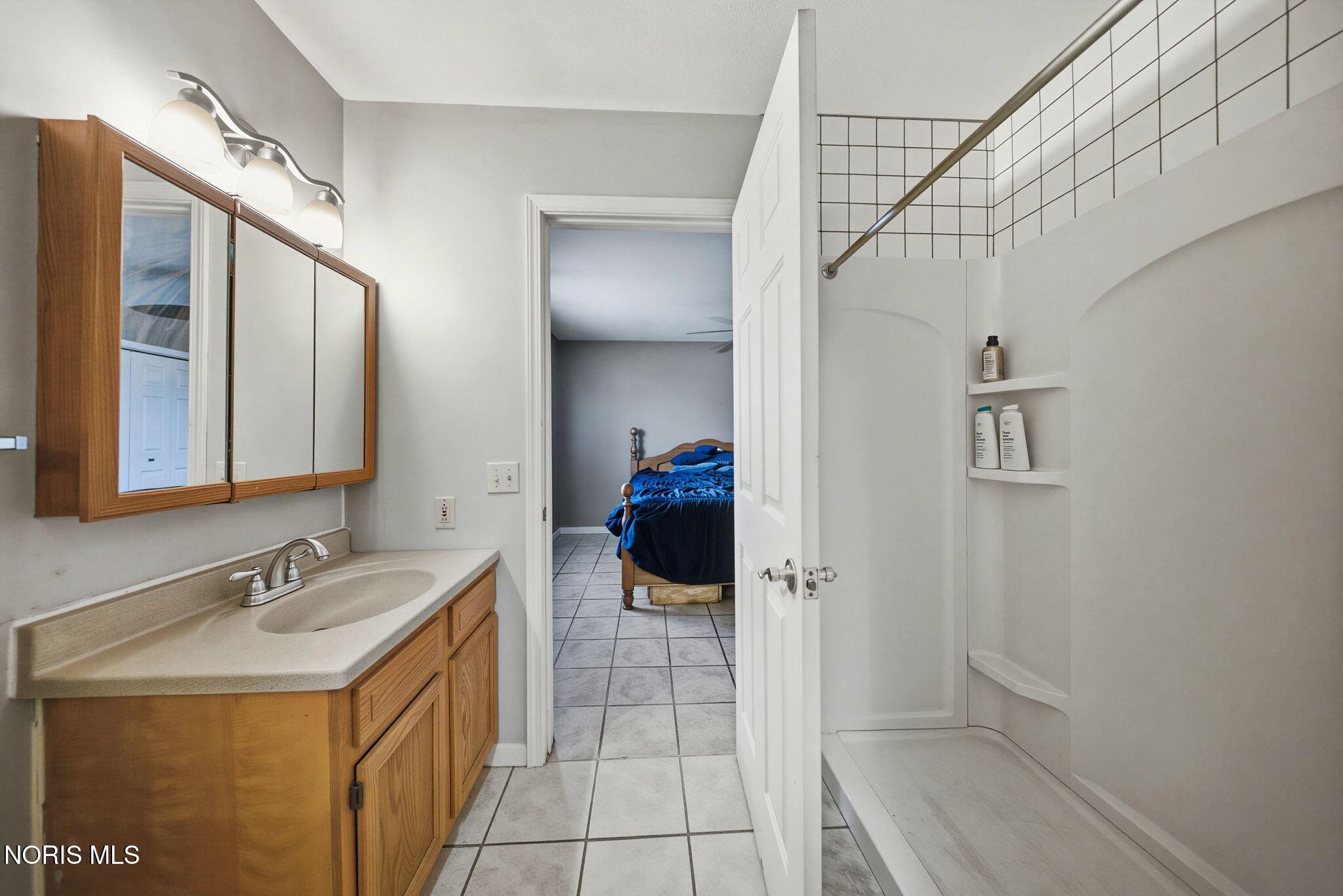 891 N Woodland Avenue