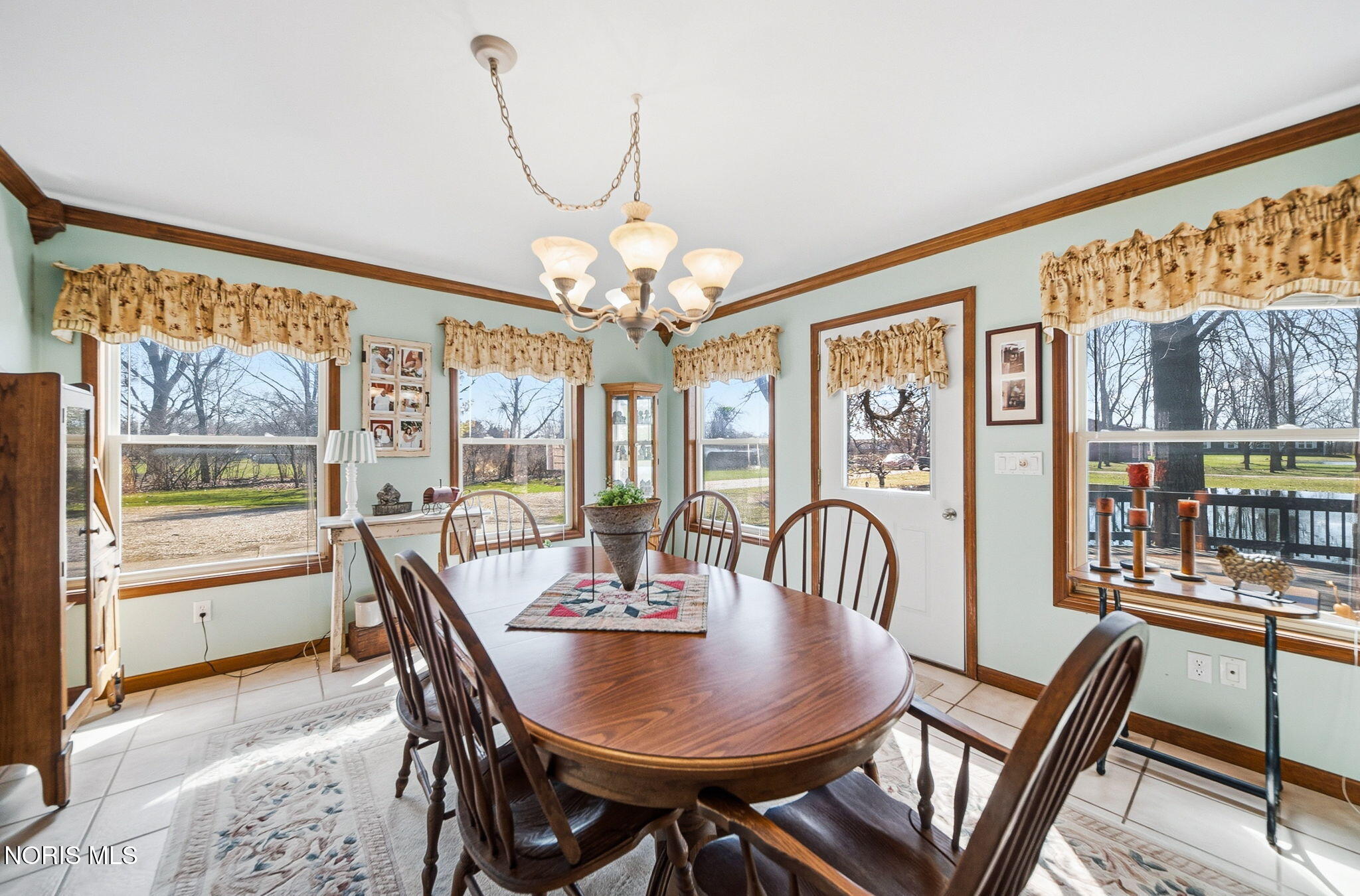 4955 E Wohlers Avenue