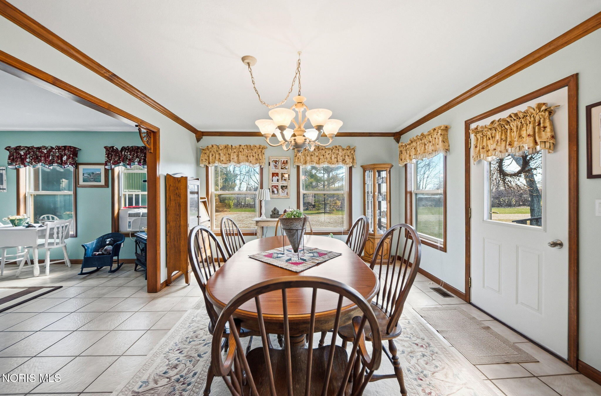 4955 E Wohlers Avenue