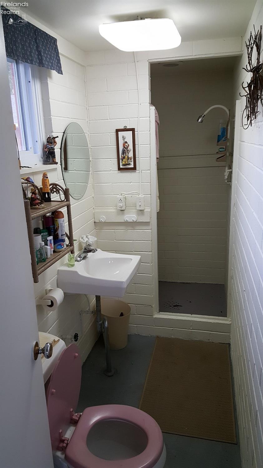 2167 White Caps Lane