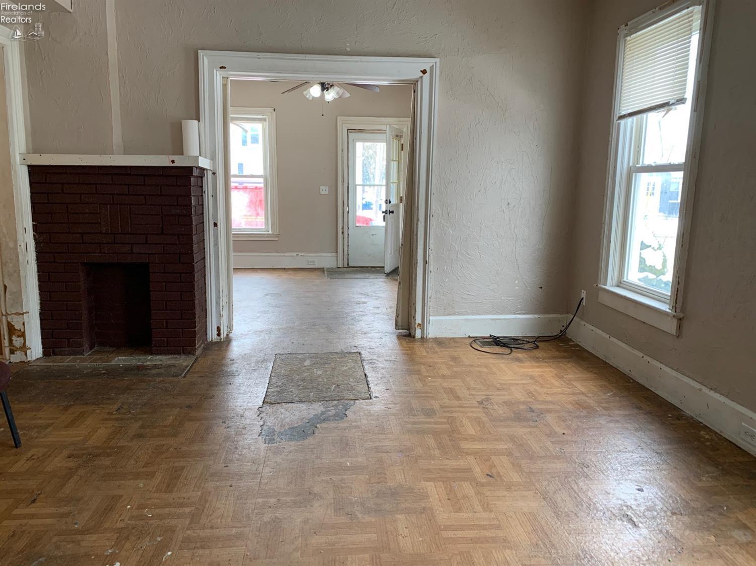 806 Decatur