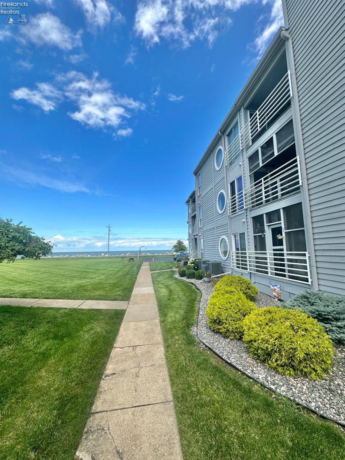 328 Clinton Reef Drive