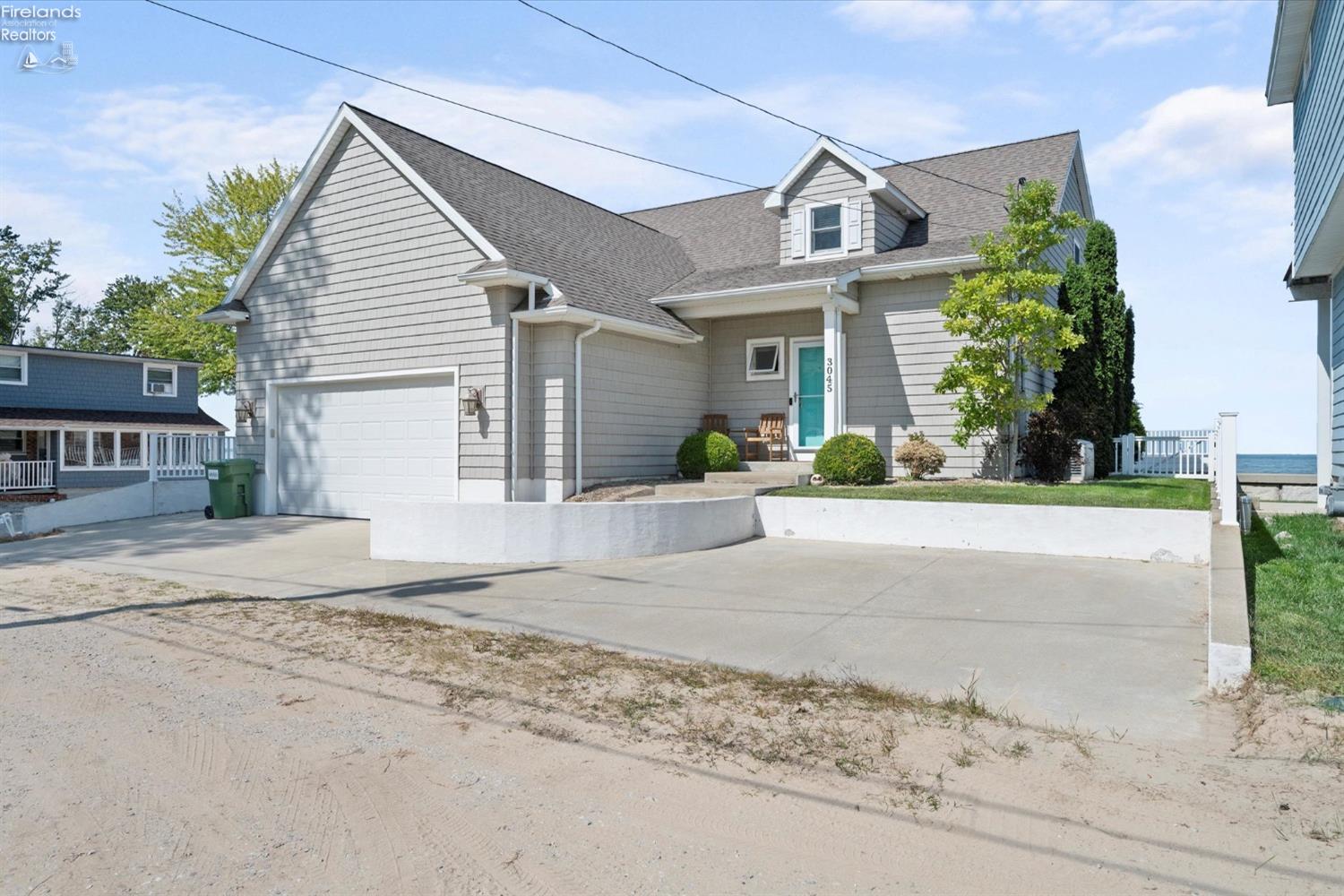 3045 E Shore Drive