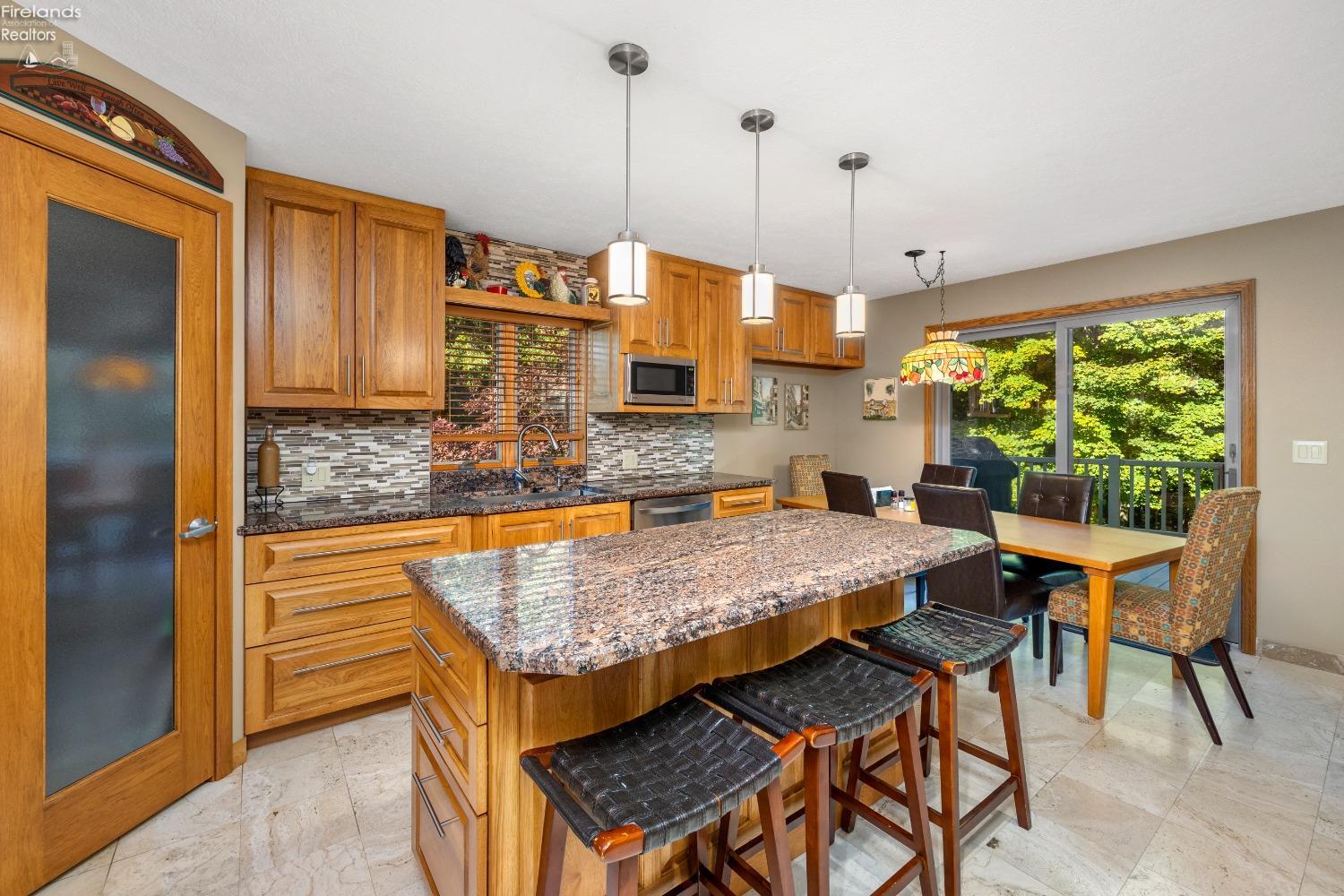2460 Split Rock Drive
