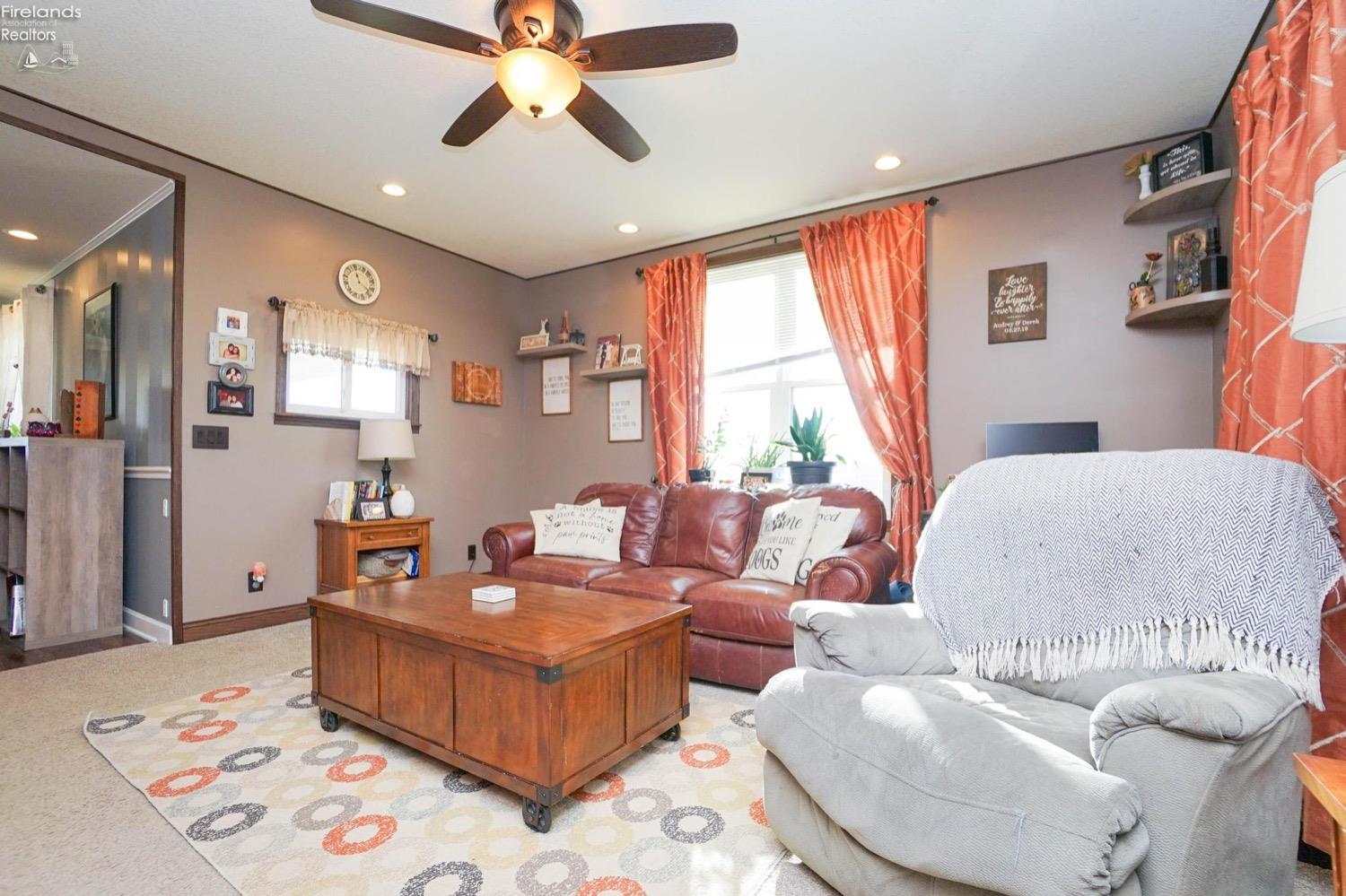 19048 Township Road 42