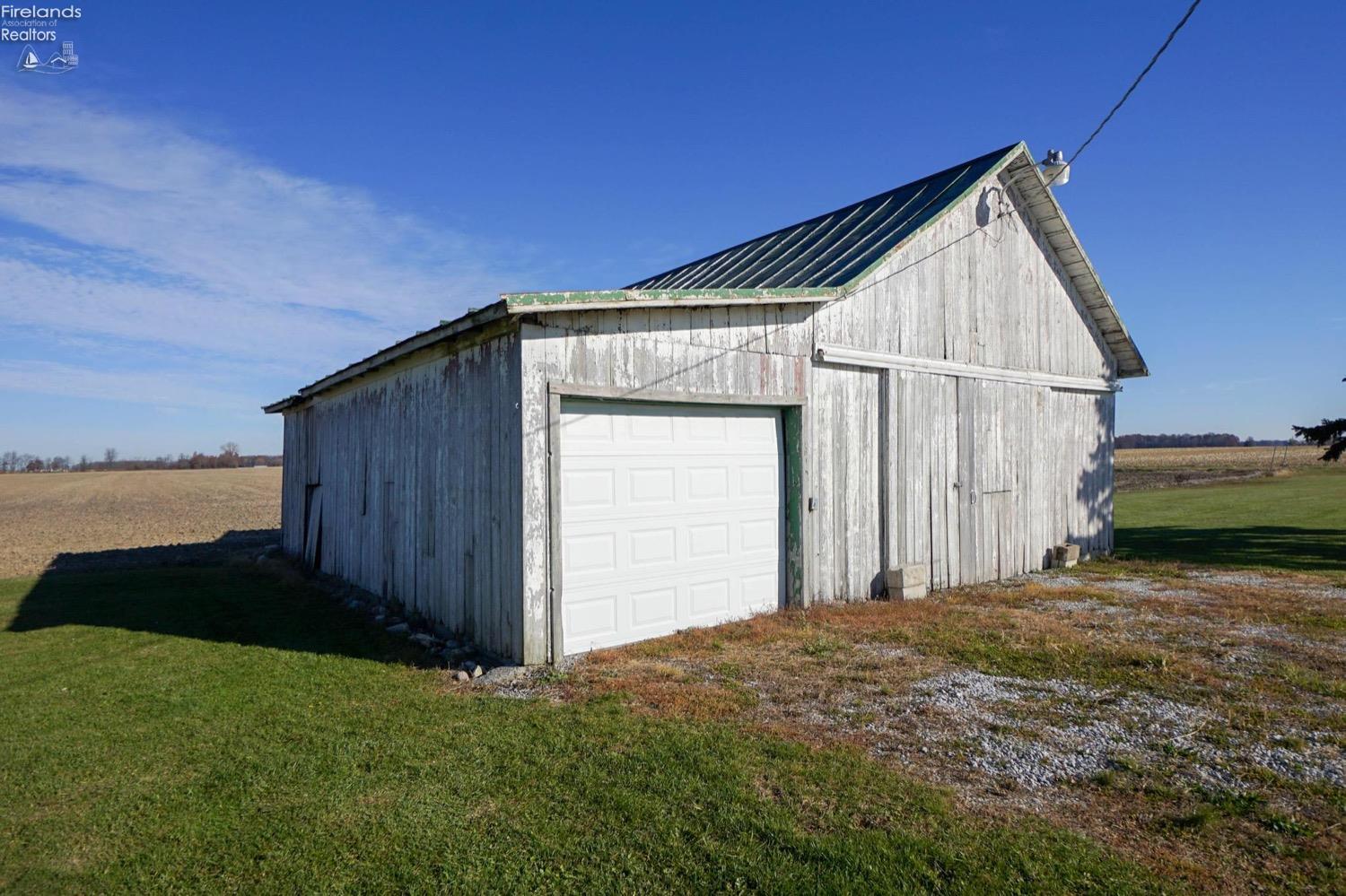 19048 Township Road 42