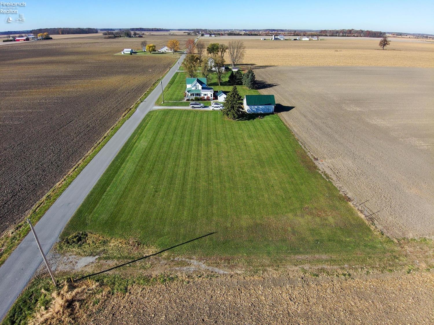 19048 Township Road 42