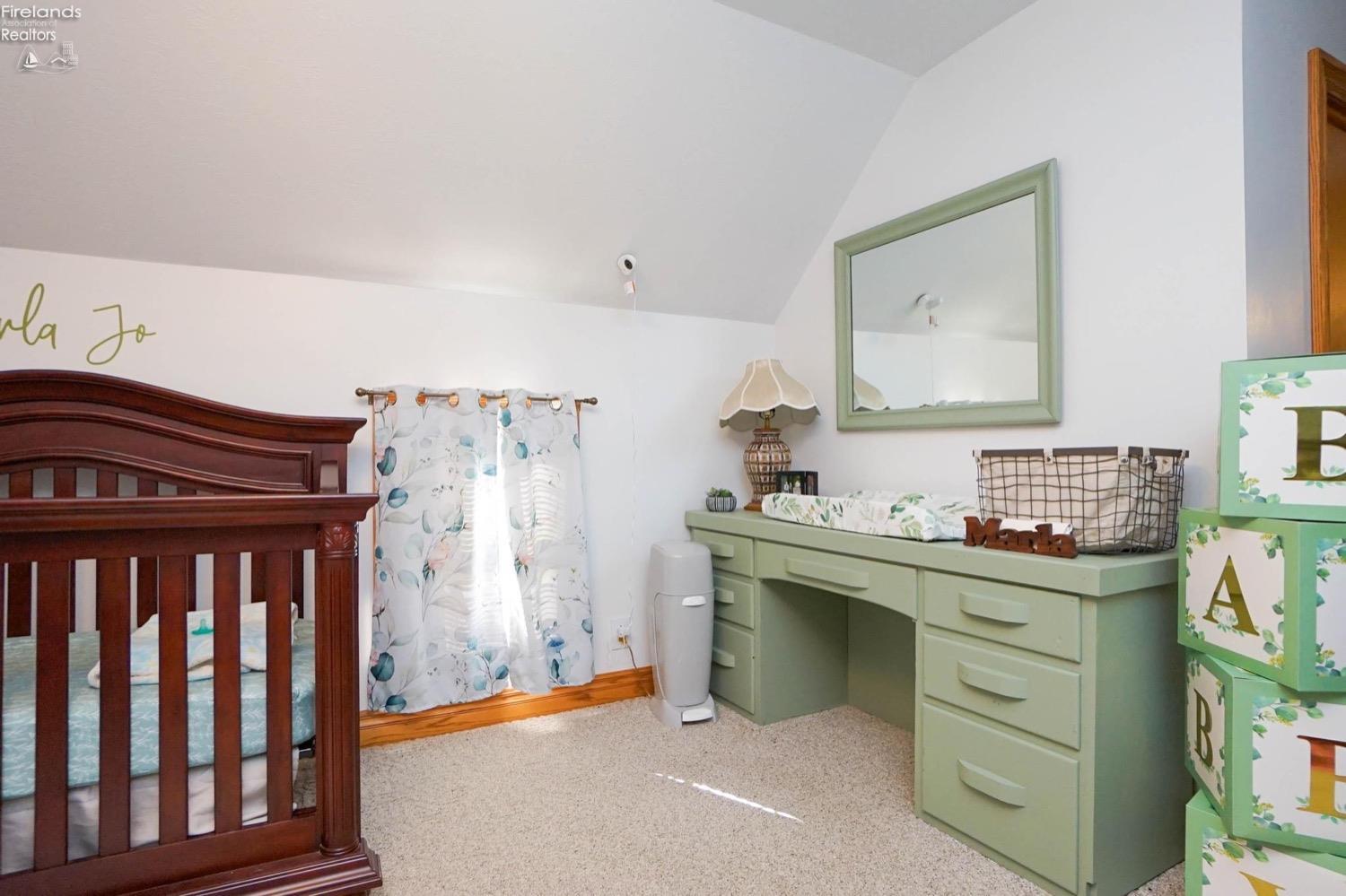 19048 Township Road 42