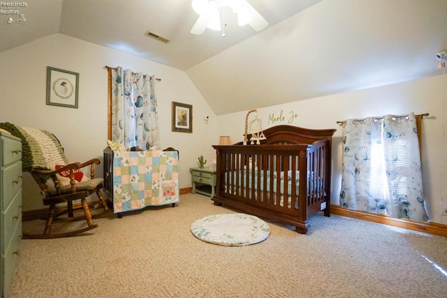 19048 Township Road 42