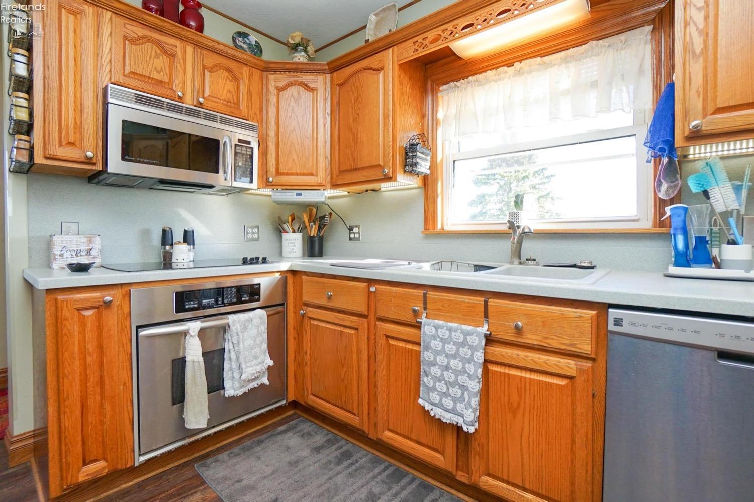 19048 Township Road 42