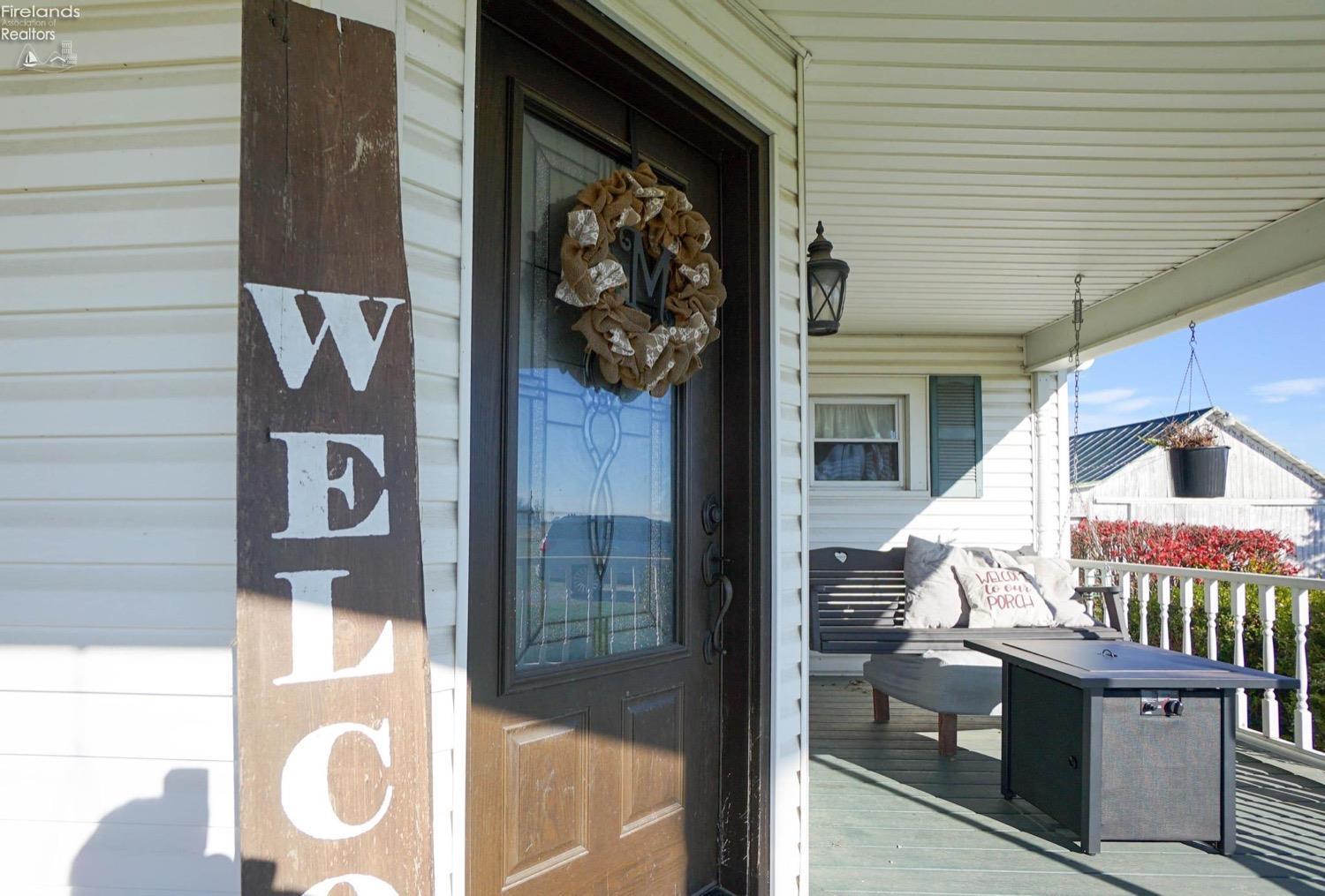 19048 Township Road 42
