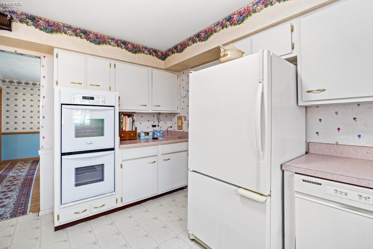 4291 E Trail