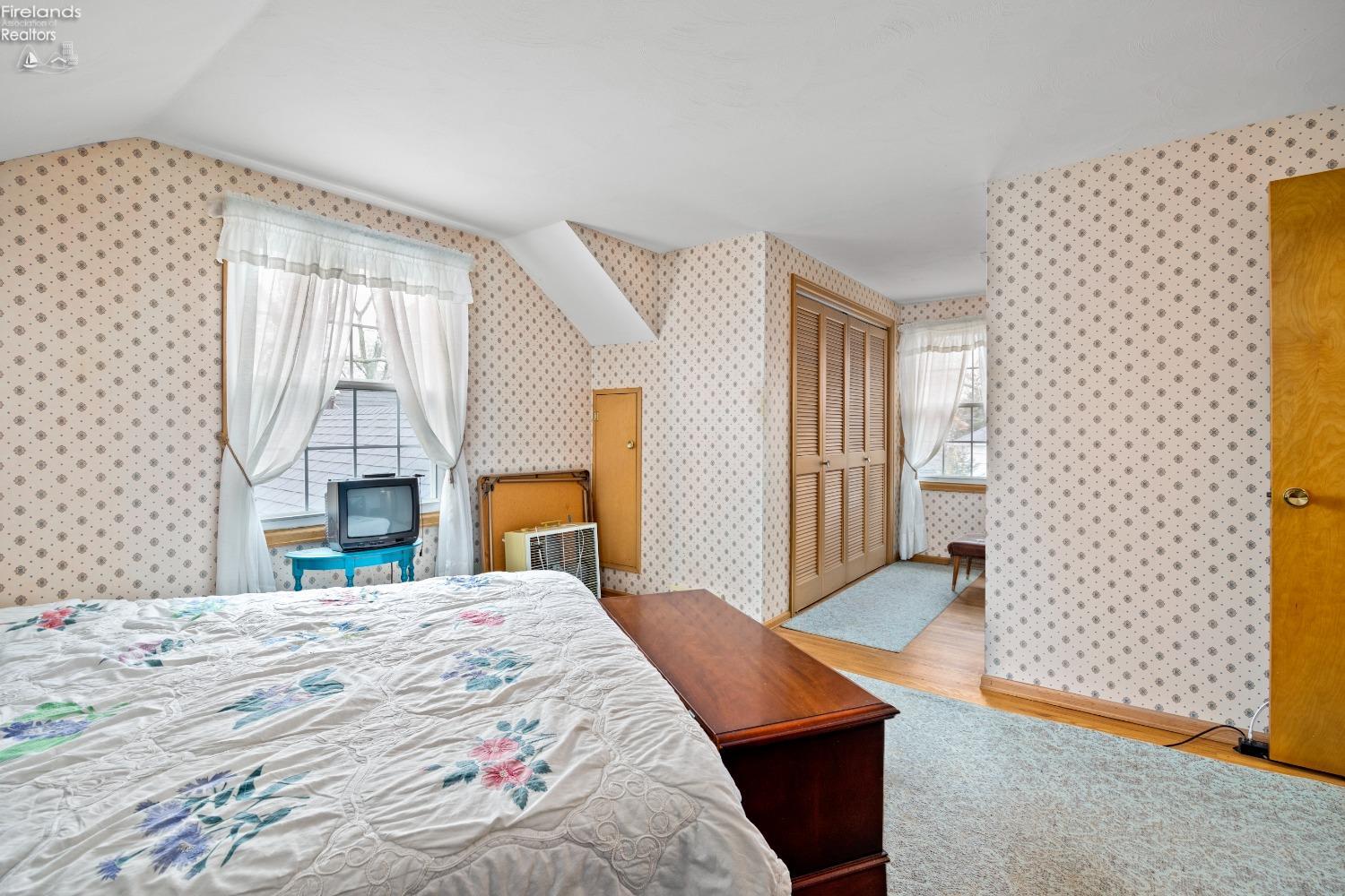 4291 E Trail