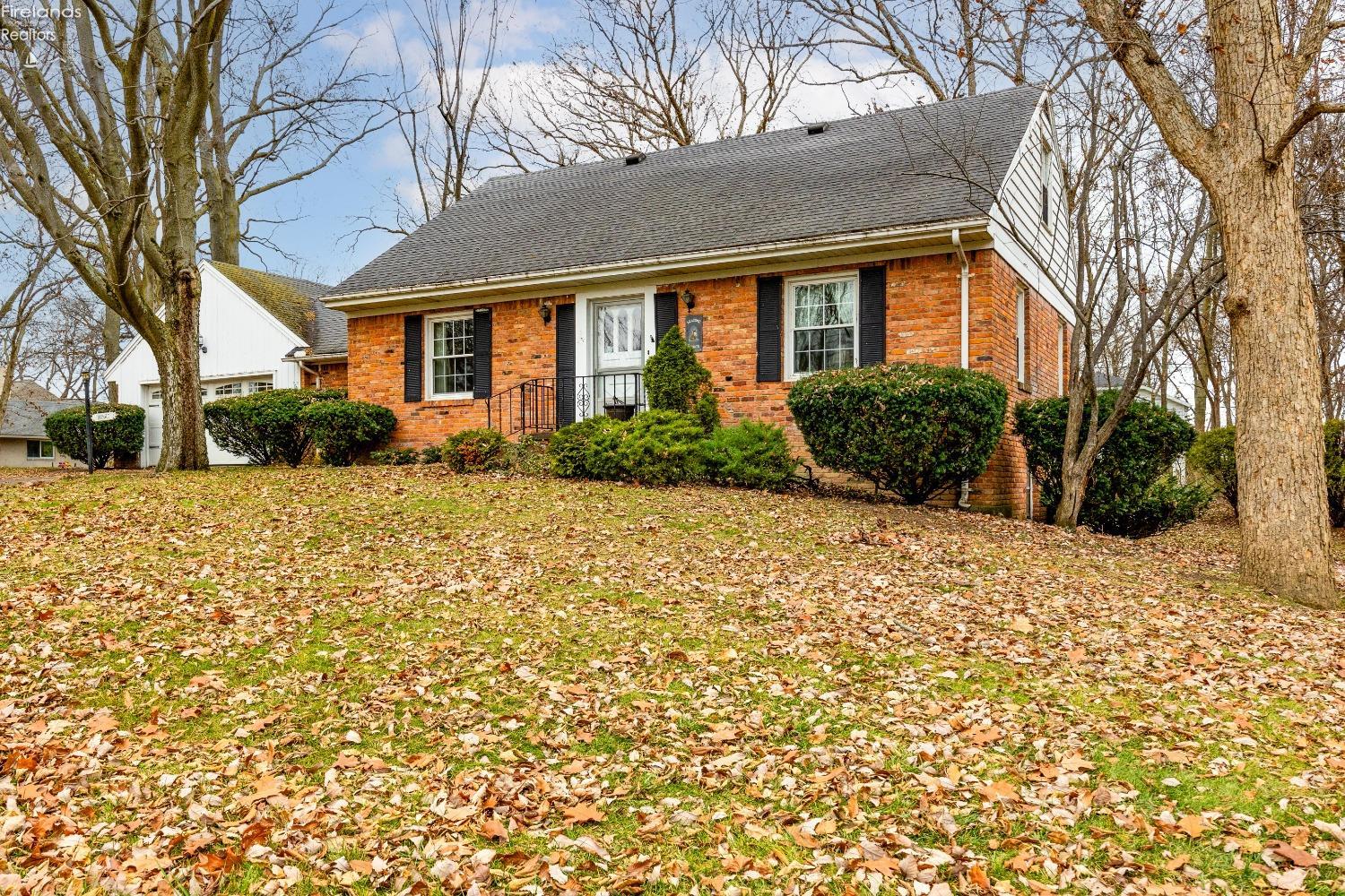 4291 E Trail