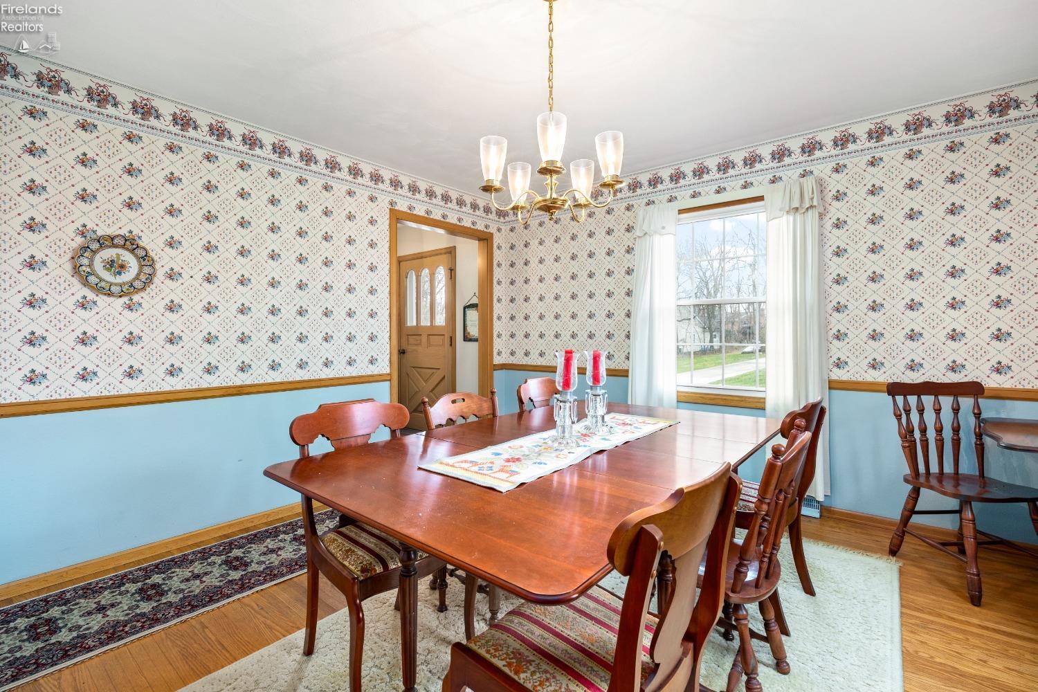 4291 E Trail