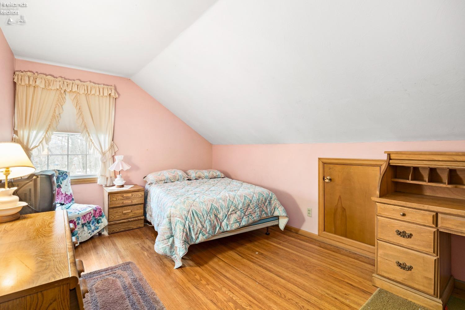 4291 E Trail