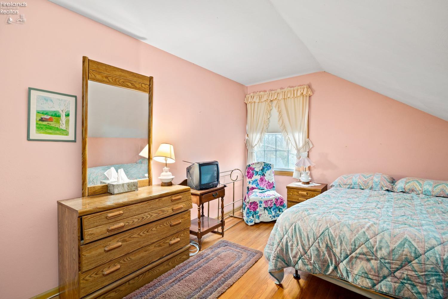 4291 E Trail