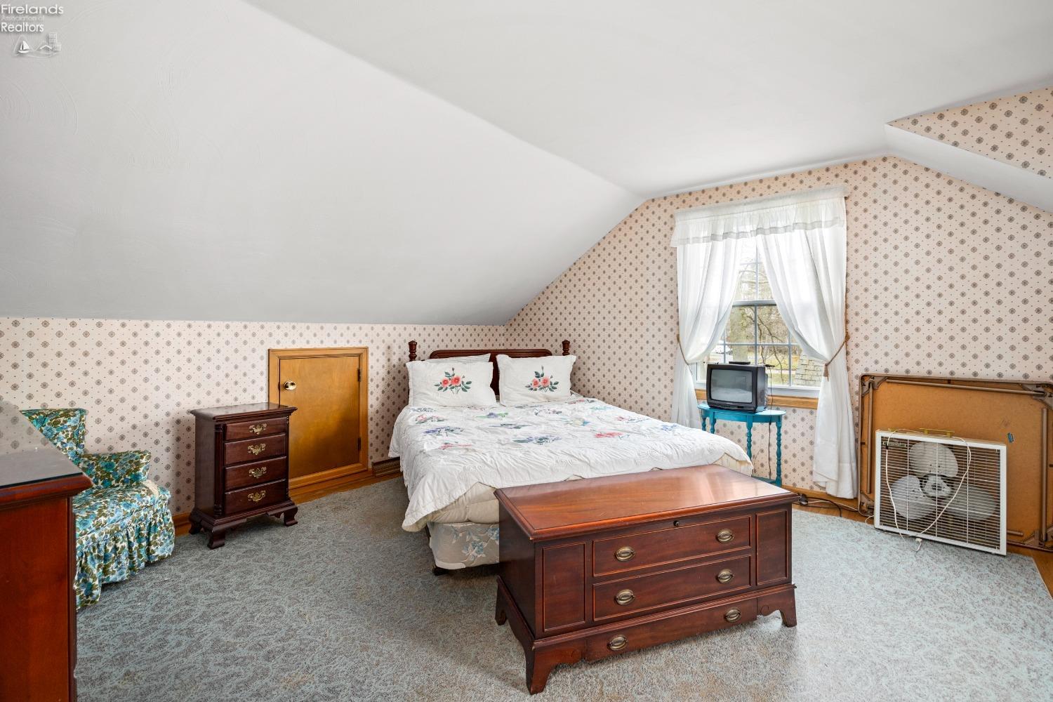 4291 E Trail