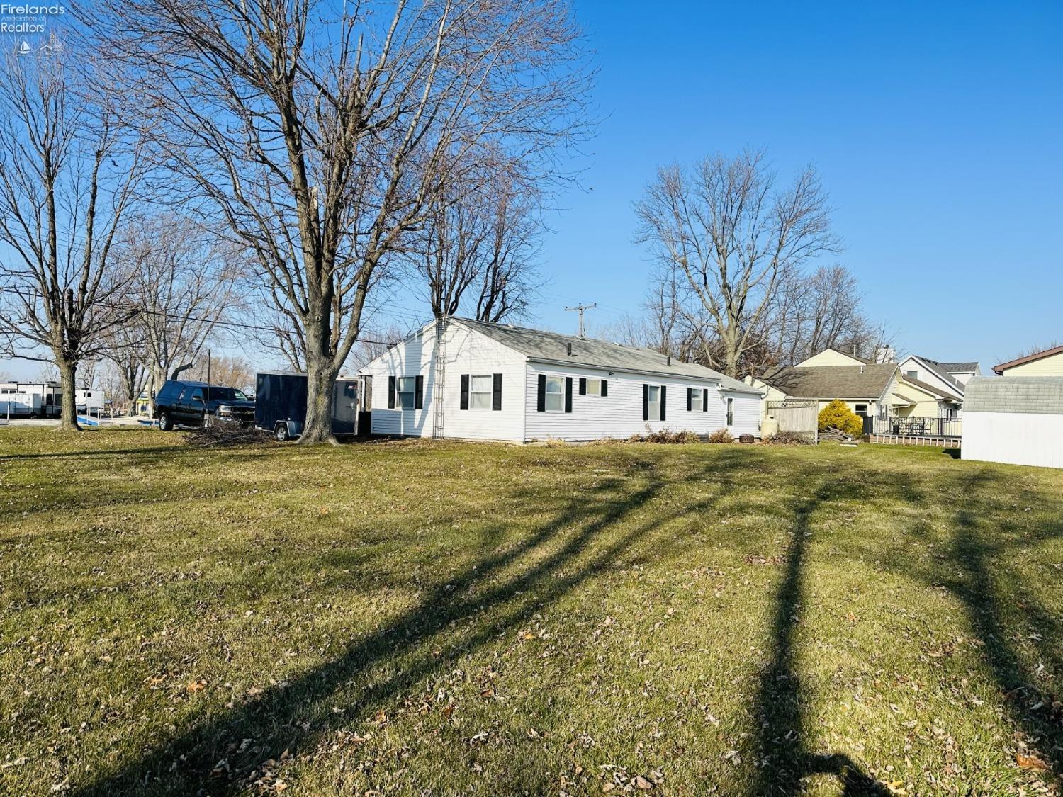 2581 N CR 198
