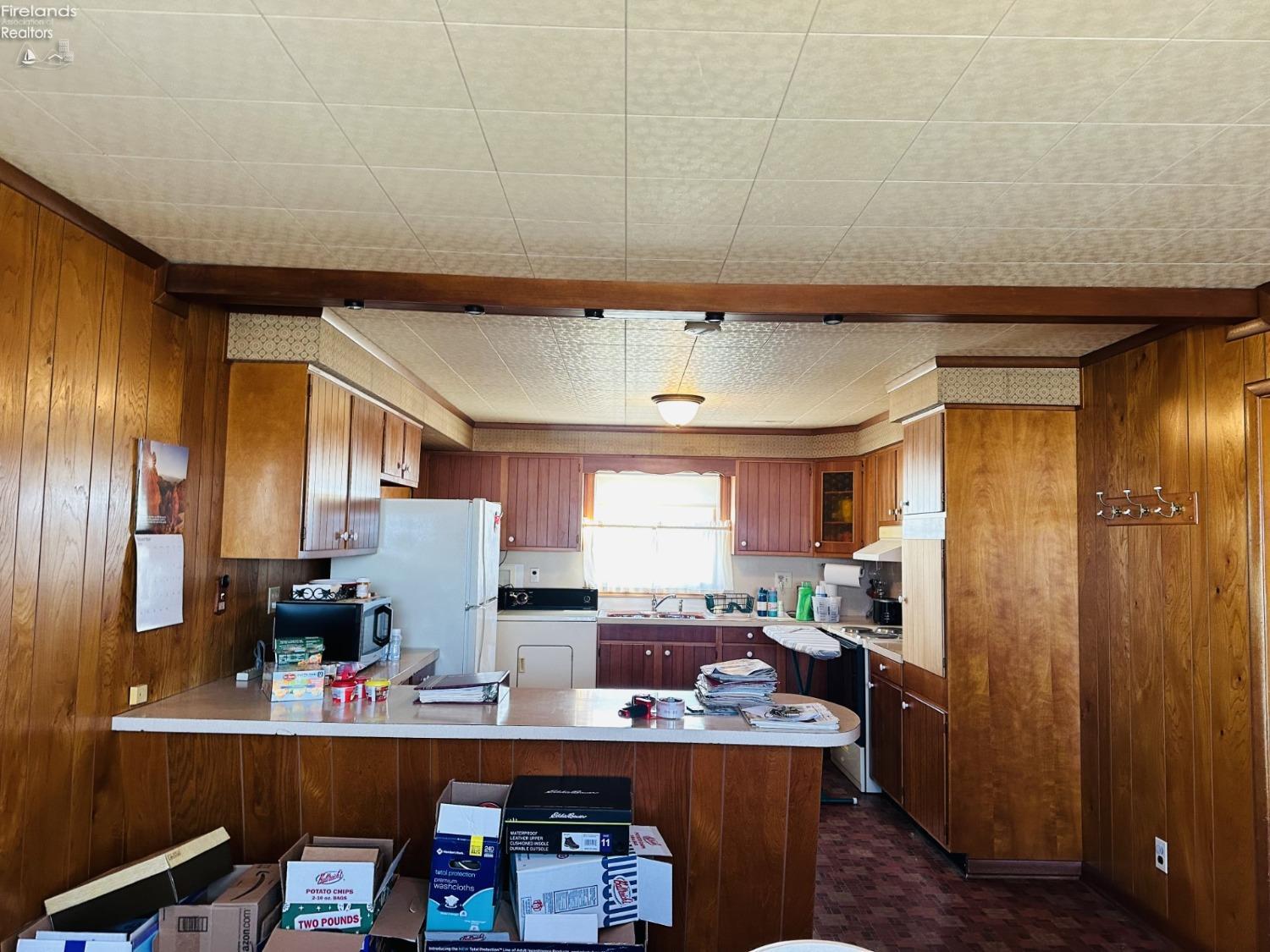 2581 N CR 198