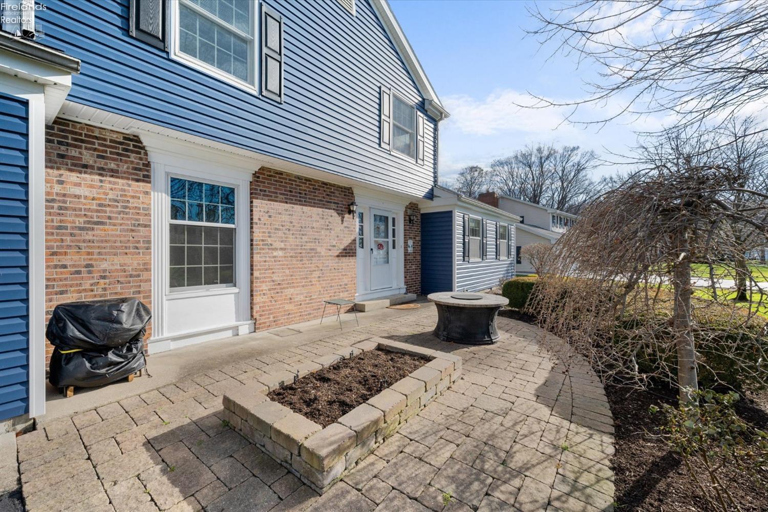 2173 N Carriage Lane