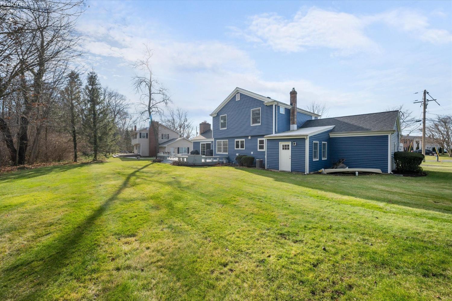 2173 N Carriage Lane