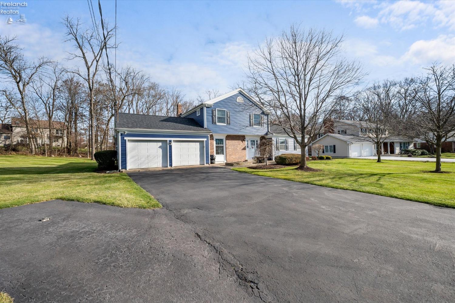 2173 N Carriage Lane