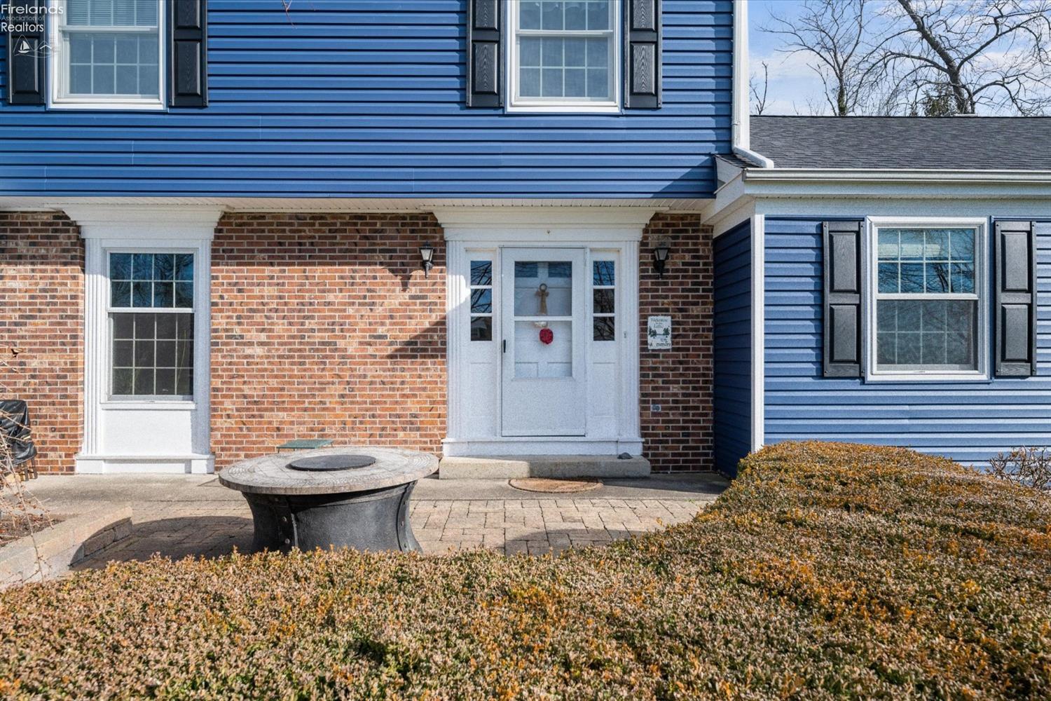 2173 N Carriage Lane