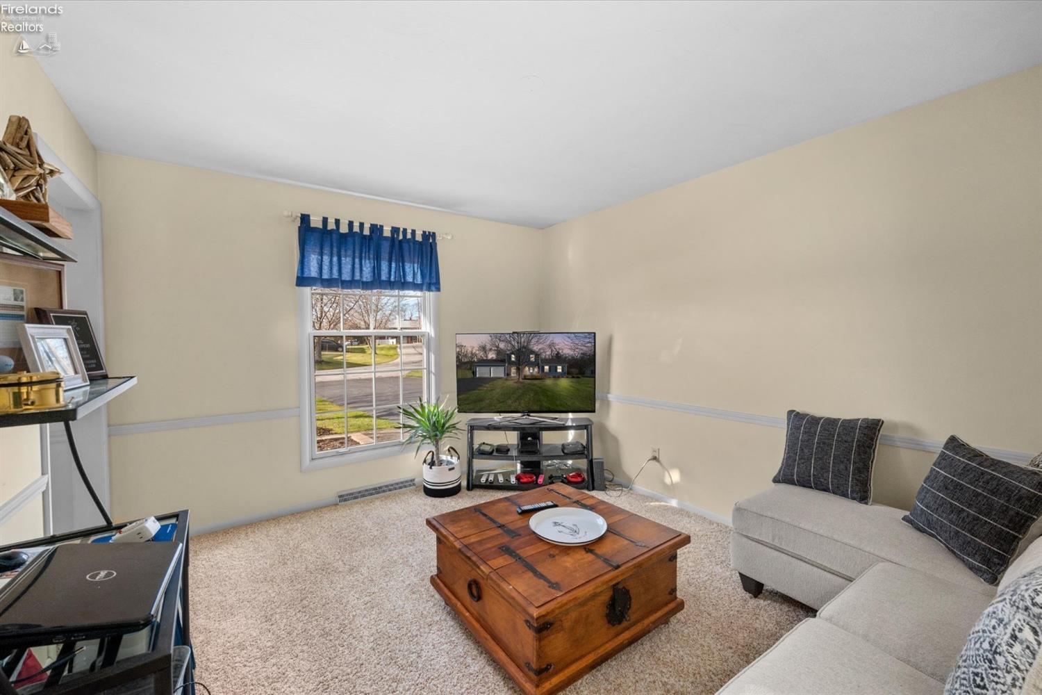 2173 N Carriage Lane