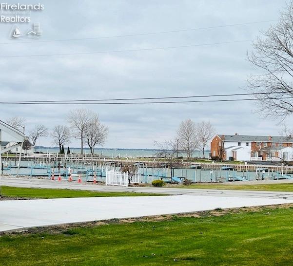 2173 N Carriage Lane