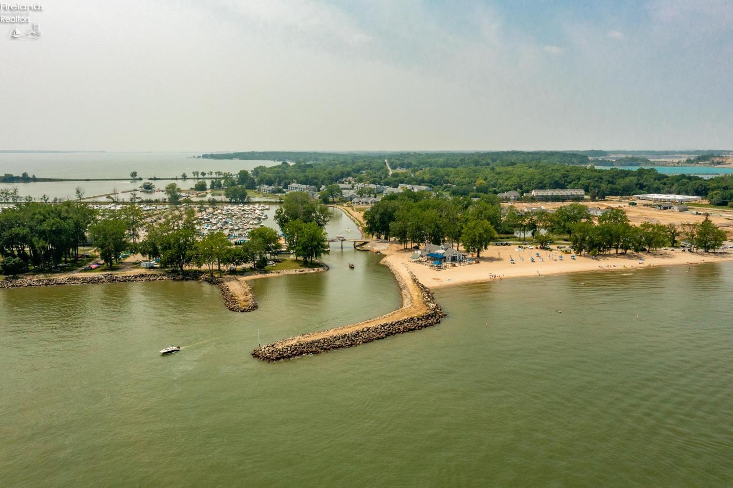 10654 E Bayshore Road 82