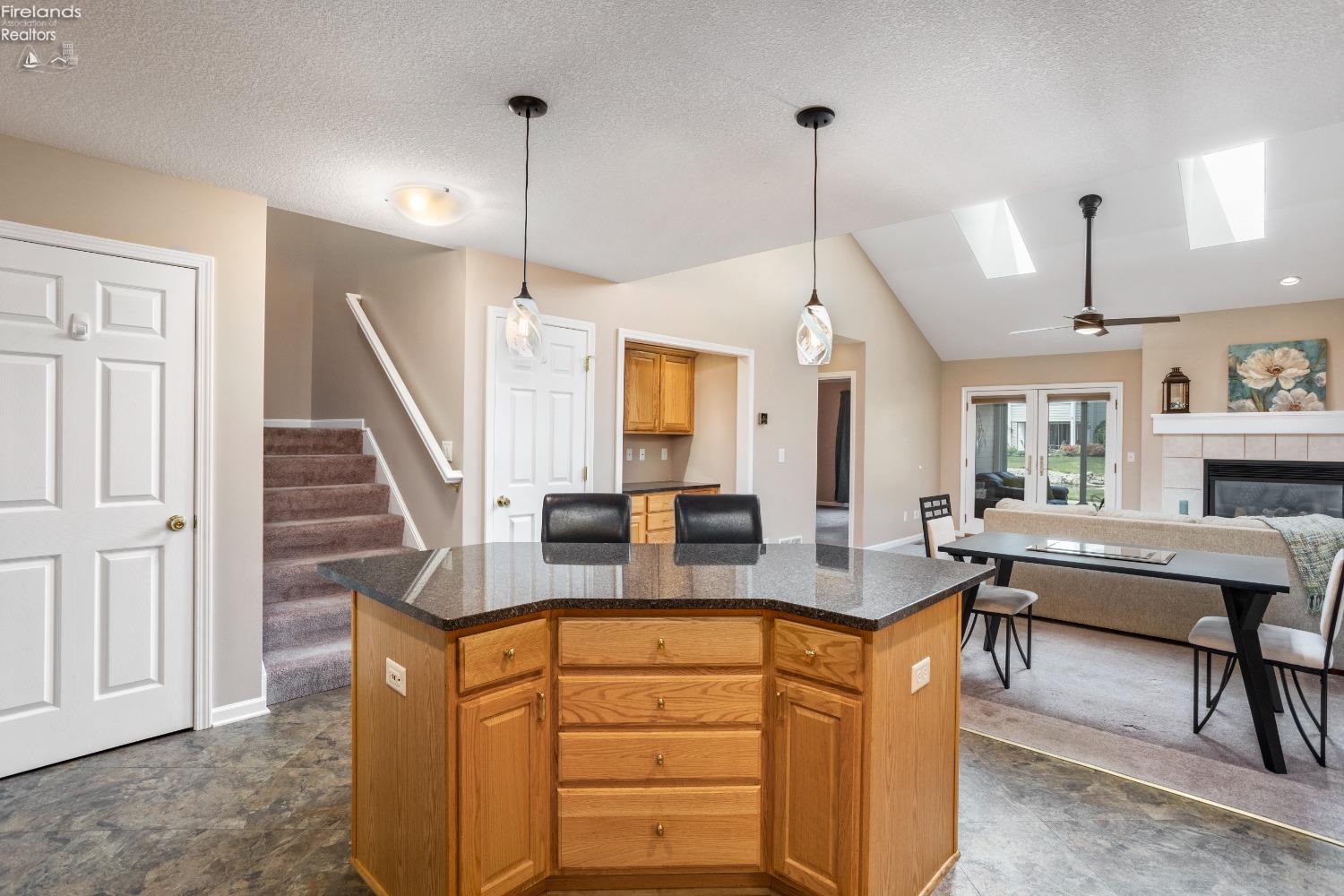 10654 E Bayshore Road 82