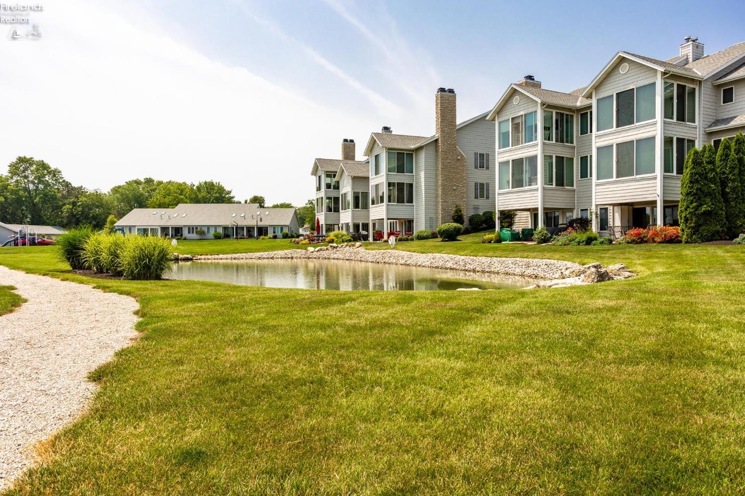 10654 E Bayshore Road 82