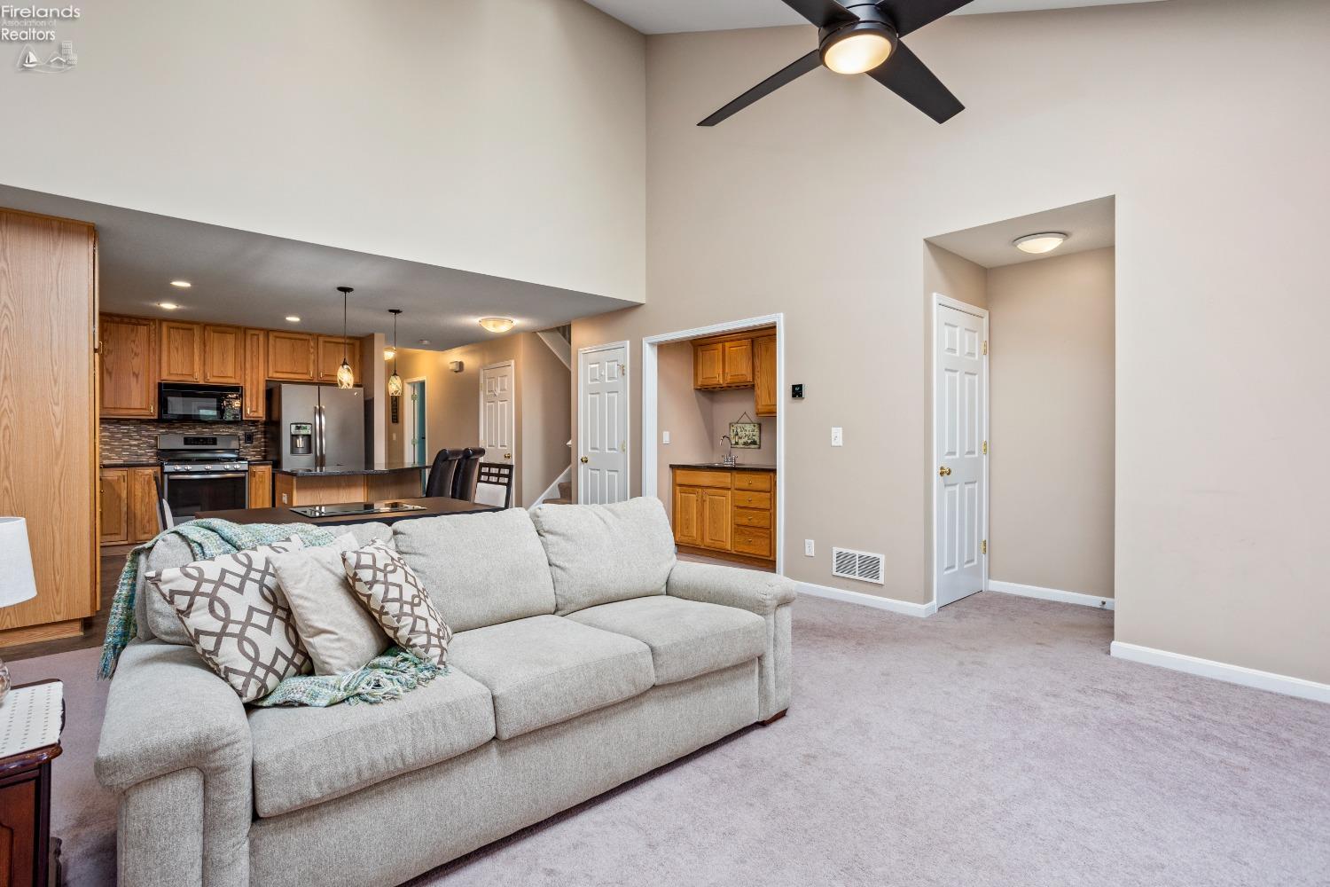 10654 E Bayshore Road 82