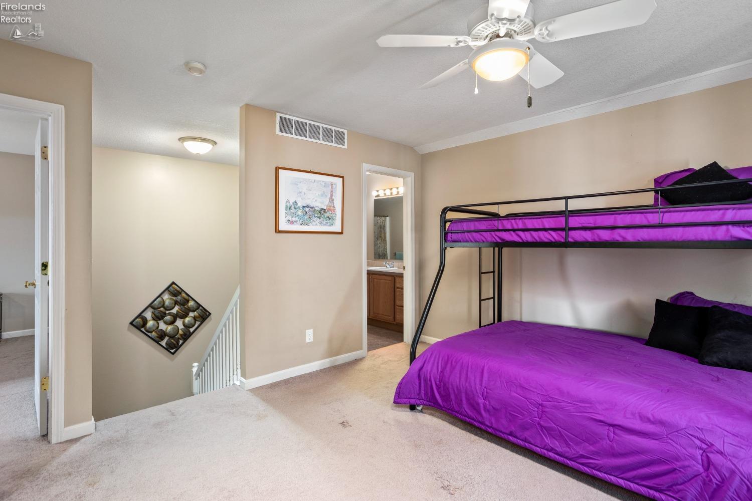 10654 E Bayshore Road 82