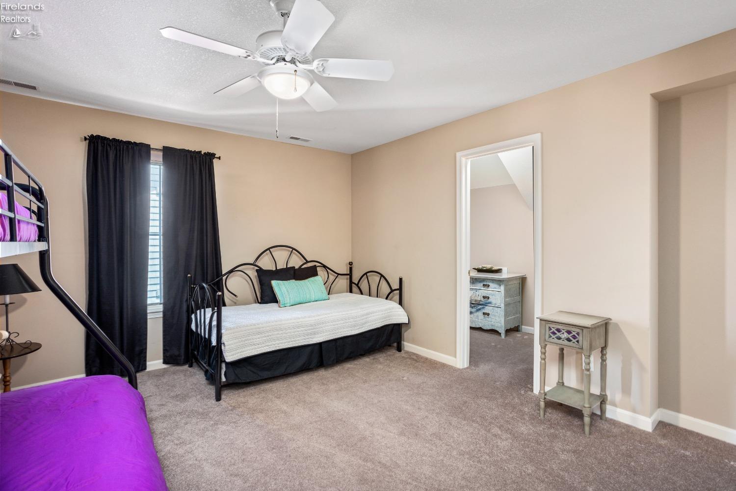10654 E Bayshore Road 82