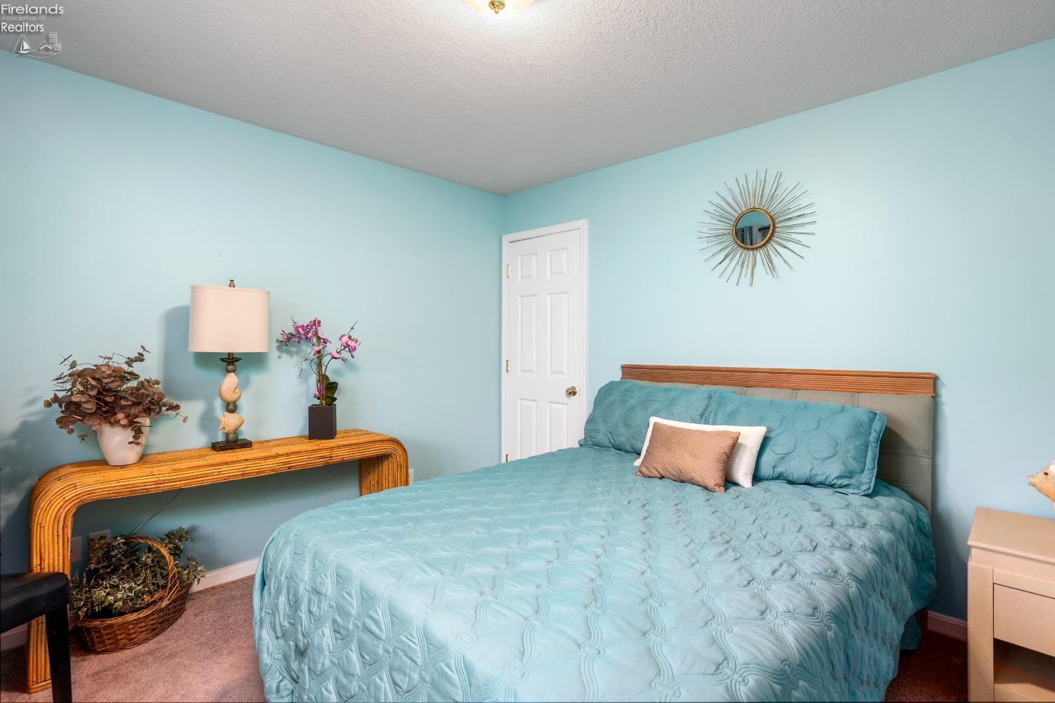 10654 E Bayshore Road 82