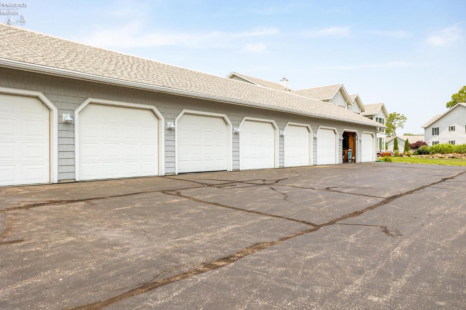 10654 E Bayshore Road 82