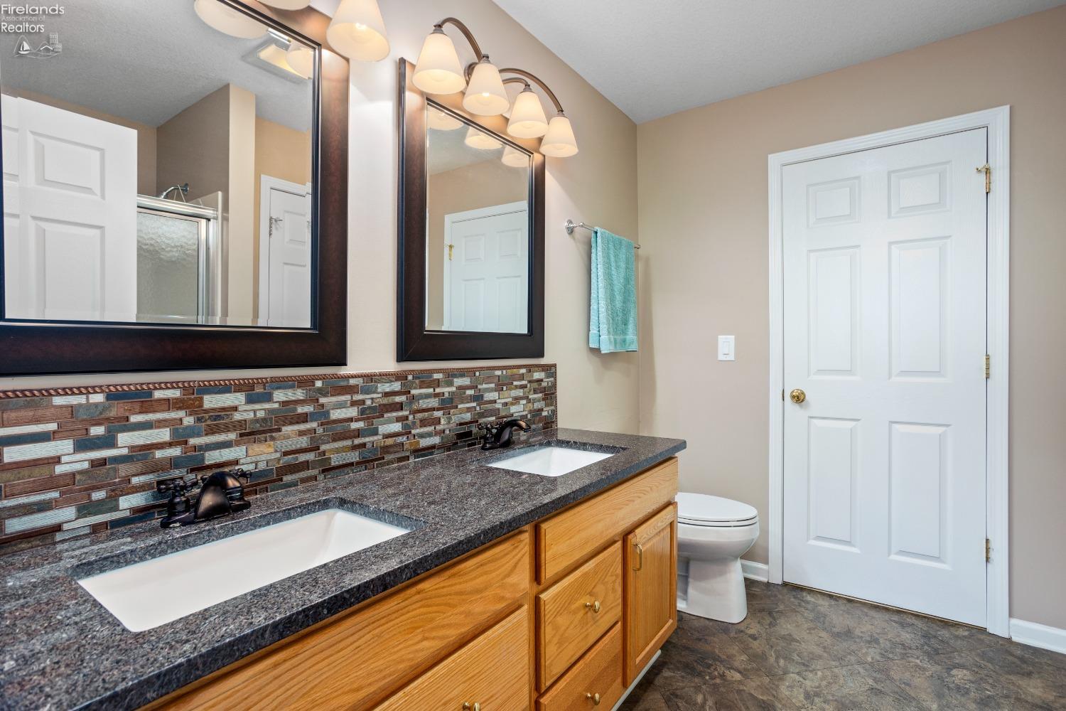 10654 E Bayshore Road 82