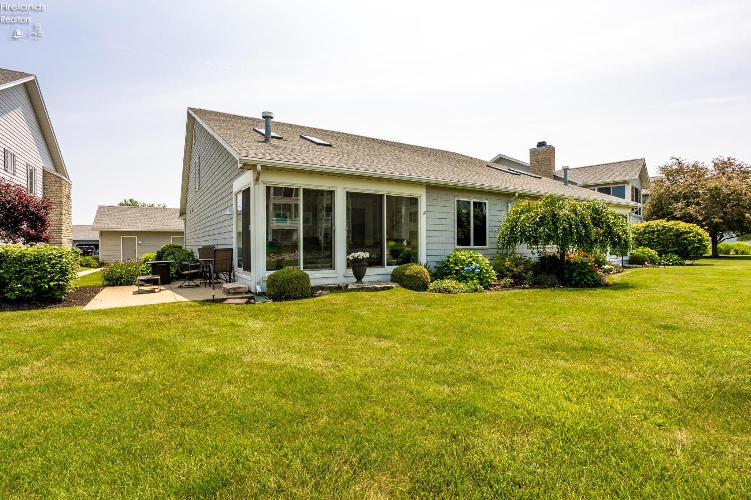 10654 E Bayshore Road 82