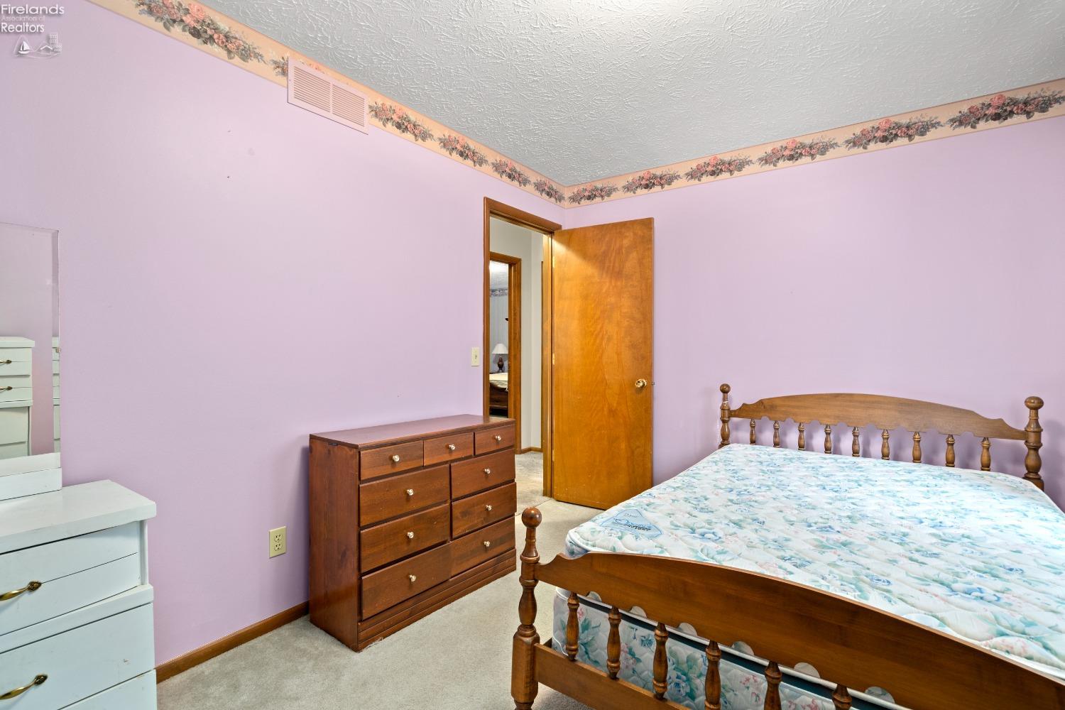 11651 Robson
