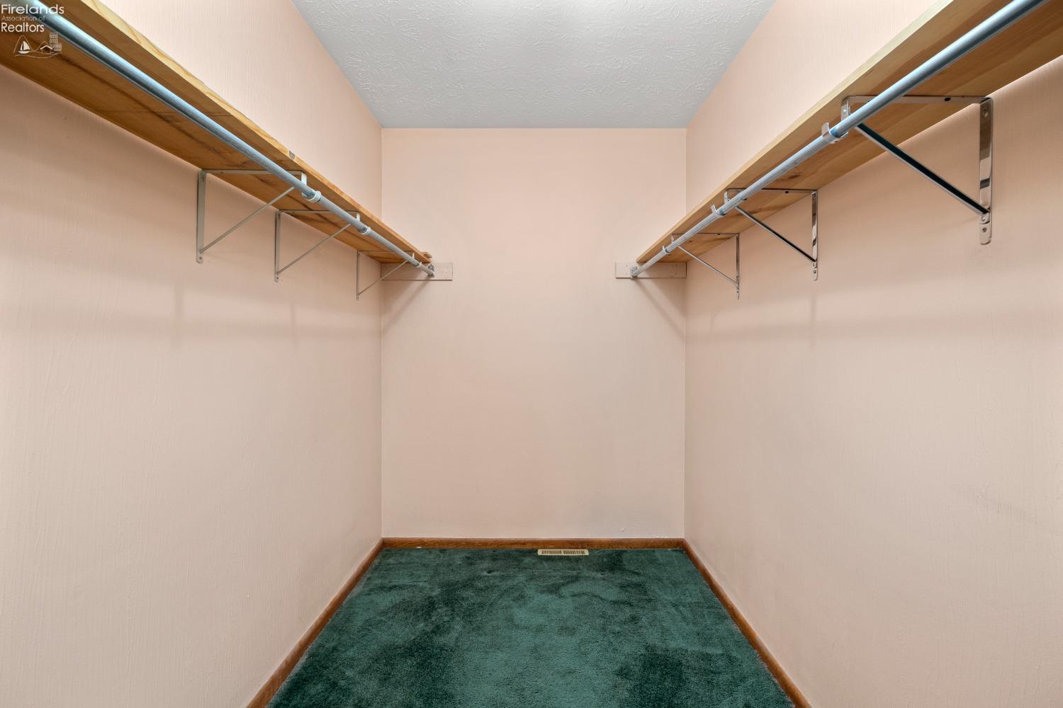 11651 Robson