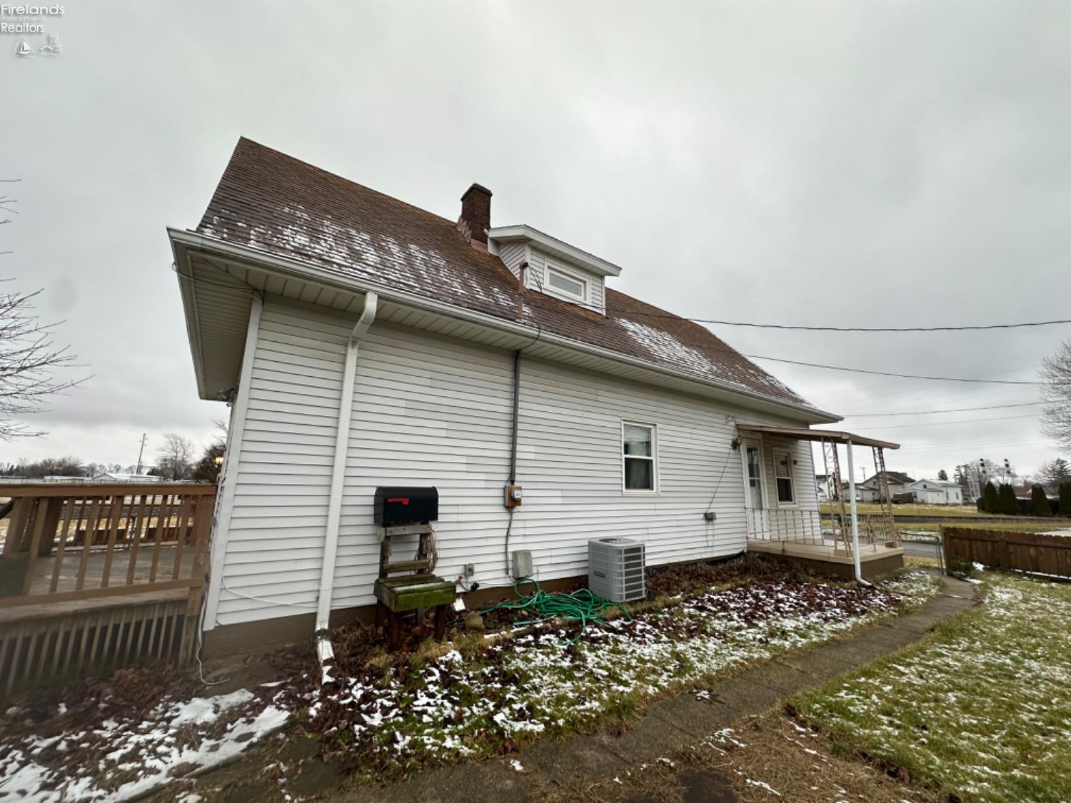 113 East St.